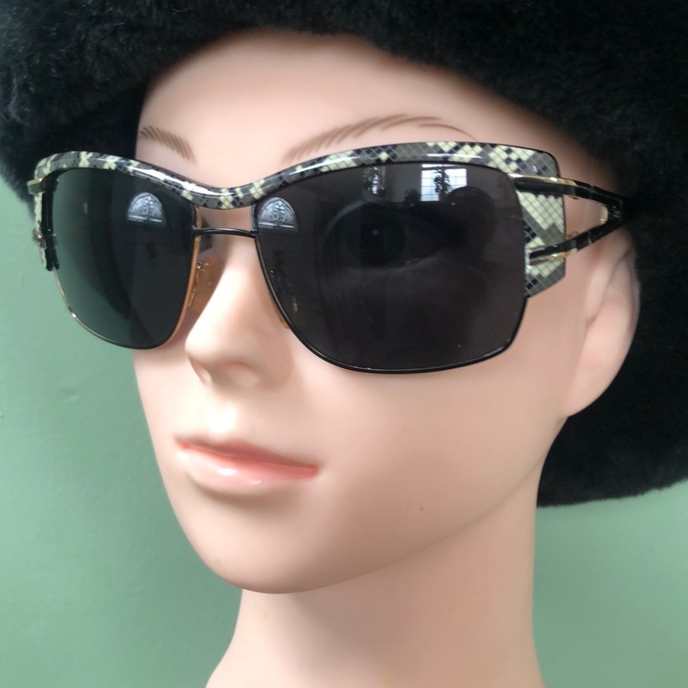 Cazal 9052 Sunglasses Snakeskin / Smoke lens